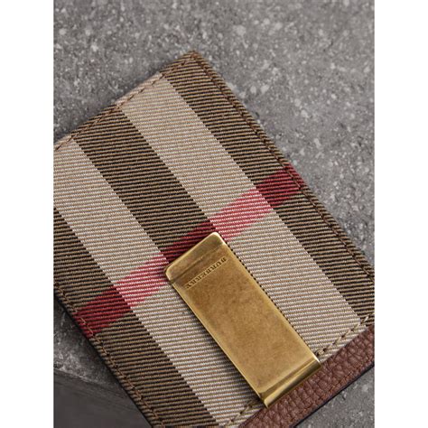 mens money clip burberry|burberry wallet men's brown.